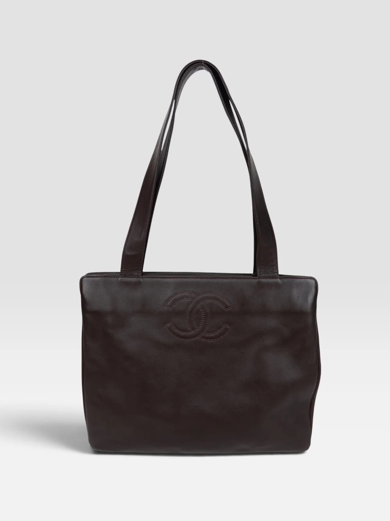 CC Lambskin Tote de Chanel